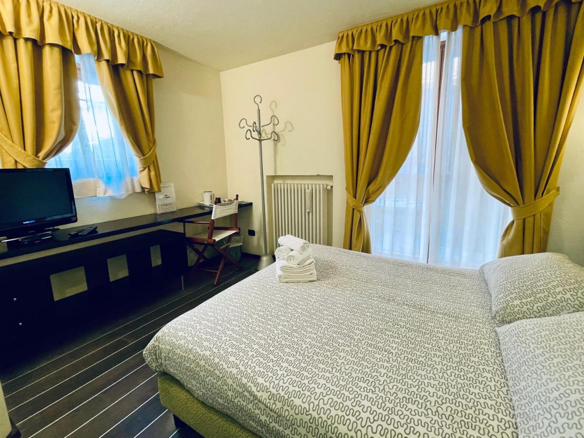 Hotel Nordend Gressoney-la-Trinité Quarto foto